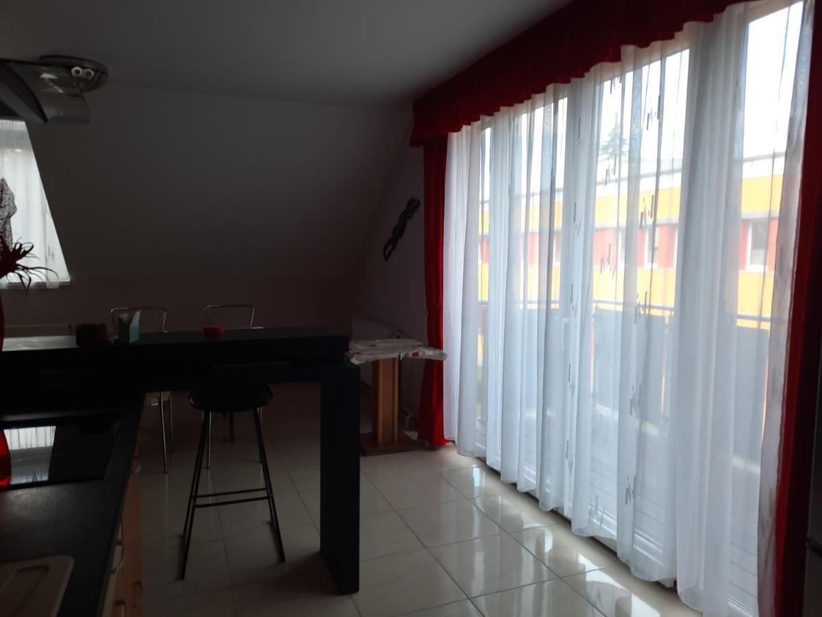 Fitt Apartman Lenti Buitenkant foto